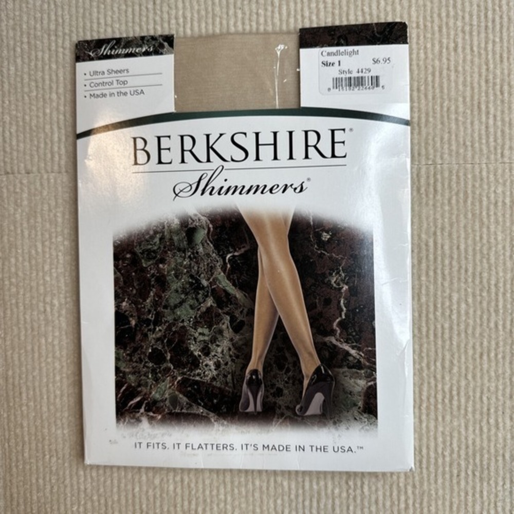 Berkshire‎ Shimmers Pantyhose Women Sz 1 Candlelight Control Top Sandalfoot 4429